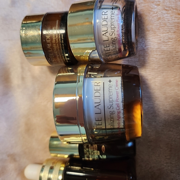 17pc Estee Lauder Bundle - Picture 8 of 8